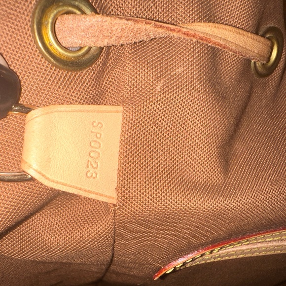 Louis Vuitton Montsouris GM Backpack in Monogram Canvas AUTHENTIC - Picture 9 of 10